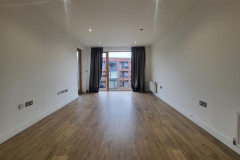 1 bedroom flat for sale, Ebony Crescent, Cockfosters, EN4