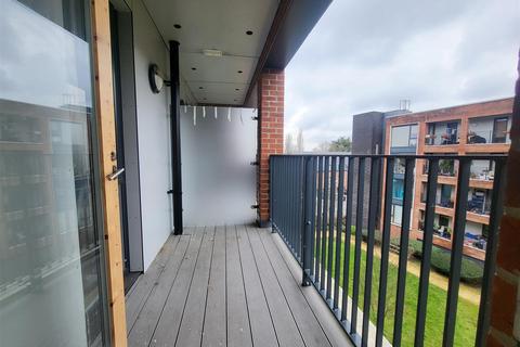 1 bedroom flat for sale, Ebony Crescent, Cockfosters, EN4