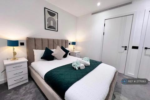 2 bedroom flat to rent, New Union Square, London, SW11
