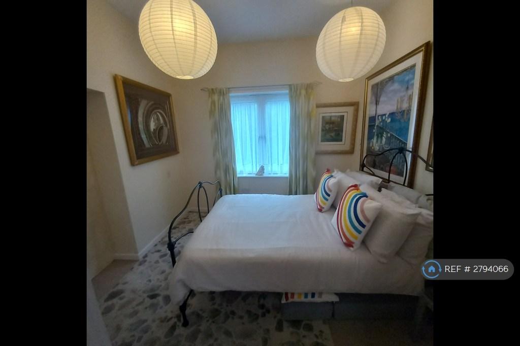 Double Bedroom