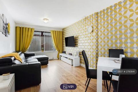 2 bedroom terraced house to rent, West Park Avenue, Glenrothes, KY6