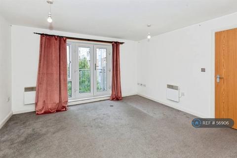 2 bedroom flat to rent, Foundry Court, Slough, SL2