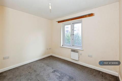 2 bedroom flat to rent, Foundry Court, Slough, SL2