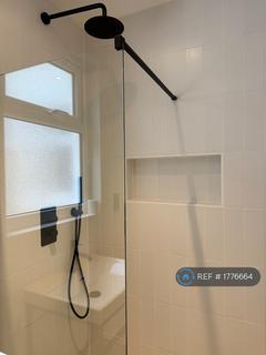 2 bedroom flat to rent, Walthamstow, London, E17