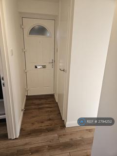 undefined, Little Queens Road, Teddington, TW11