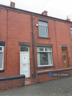 2 bedroom terraced house to rent, Cleggs Lane, Manchester, M38