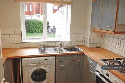 2 bedroom flat to rent, Shelley Court, Reading, RG1