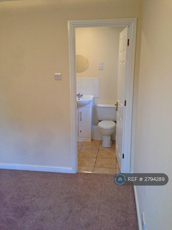Bedroom 1 / Ensuite