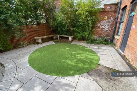 2 bedroom flat to rent, Church Court, Preston, PR1
