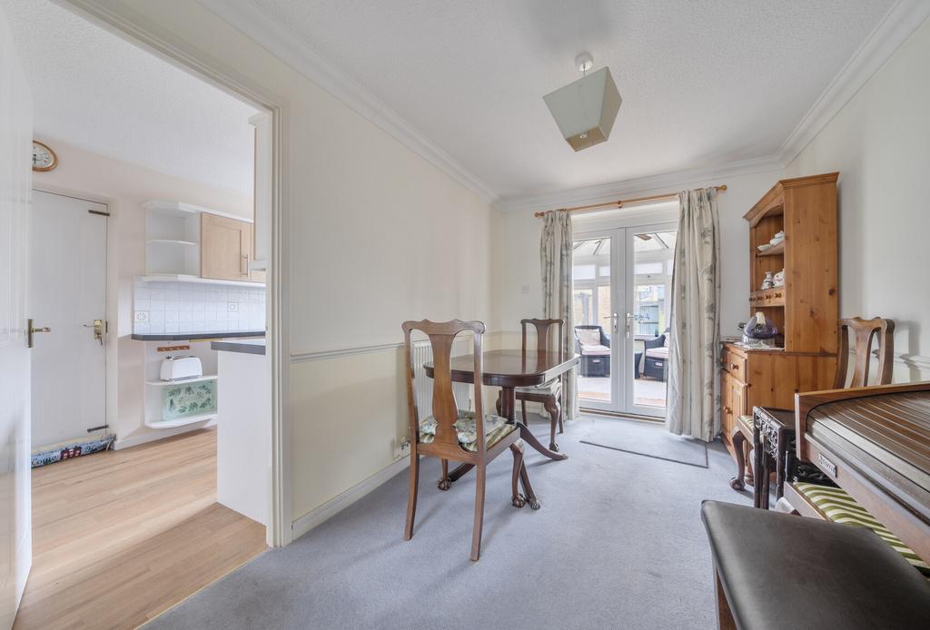 1409518-4-698b5b8...