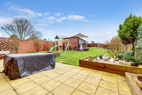 3 bedroom semi-detached house for sale, St. Clements Drive, Milton Keynes MK3