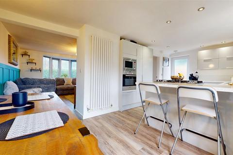 3 bedroom semi-detached house for sale, St. Clements Drive, Milton Keynes MK3