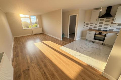 3 bedroom end of terrace house for sale, Tonmead Road, Lumbertubs, Northampton NN3