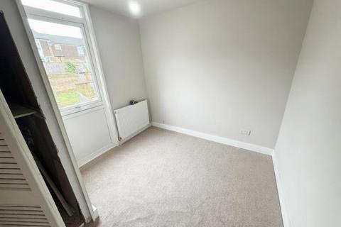 3 bedroom end of terrace house for sale, Tonmead Road, Lumbertubs, Northampton NN3
