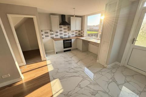 3 bedroom end of terrace house for sale, Tonmead Road, Lumbertubs, Northampton NN3