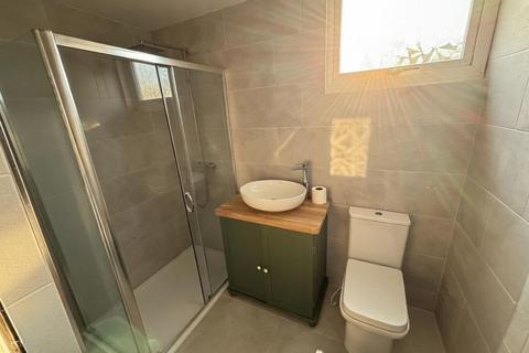 3 bedroom end of terrace house for sale, Tonmead Road, Lumbertubs, Northampton NN3