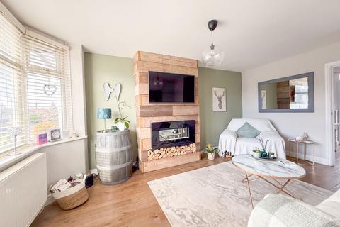 3 bedroom end of terrace house for sale, Thurlestone Road, Birmingham, B31