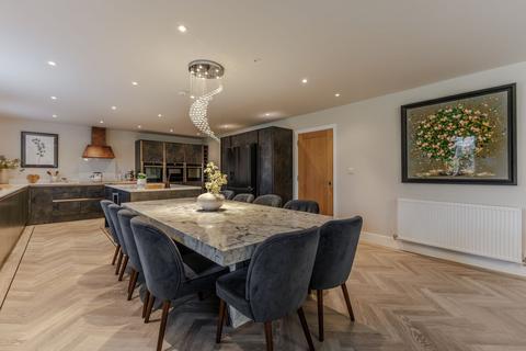 5 bedroom detached house for sale, Leys Field, Oxhill, CV35