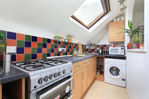2 bedroom flat to rent, Tantallon Road, Balham, London