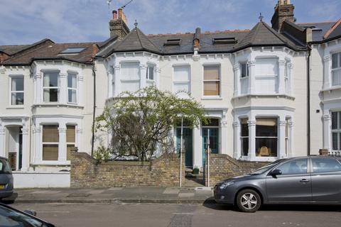 2 bedroom flat to rent, Tantallon Road, Balham, London