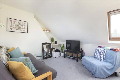 2 bedroom flat to rent, Tantallon Road, Balham, London