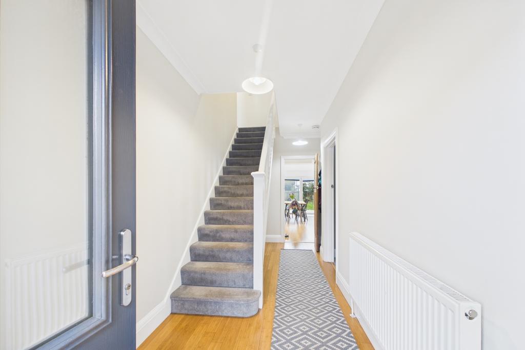 Ewe Move - Spalding - Halmer Gate - Hallway