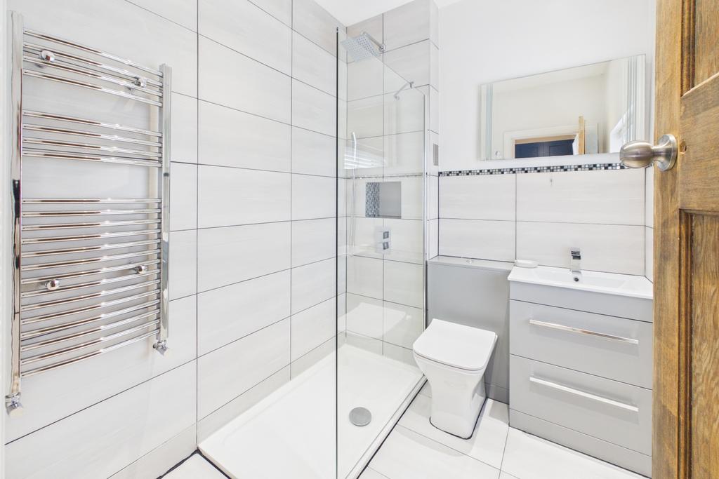 Ewe Move - Spalding - Halmer Gate - Ensuite