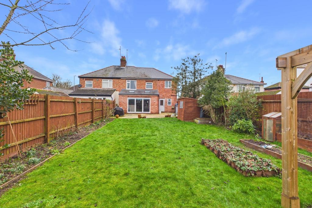 Ewe Move - Spalding - Halmer Gate - Garden