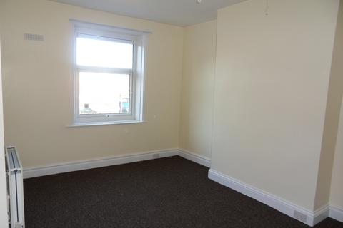 2 bedroom terraced house to rent, Garfield Street, Lee Mount, Halifax HX3