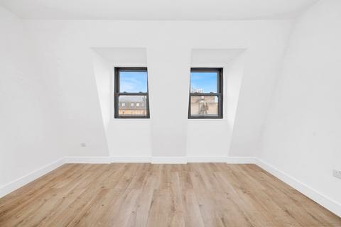 2 bedroom flat to rent, Warlters Road, London