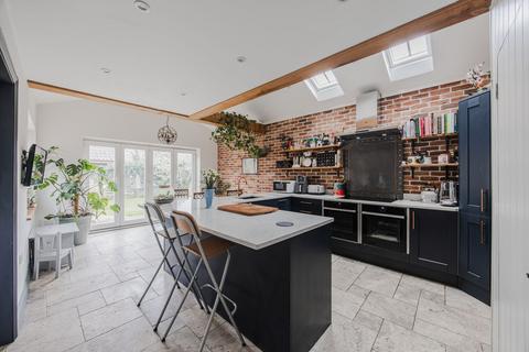 undefined, Grade II Listed Detached Cottage in Hingham