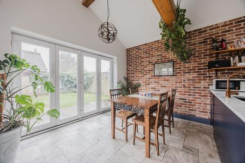 undefined, Grade II Listed Detached Cottage in Hingham