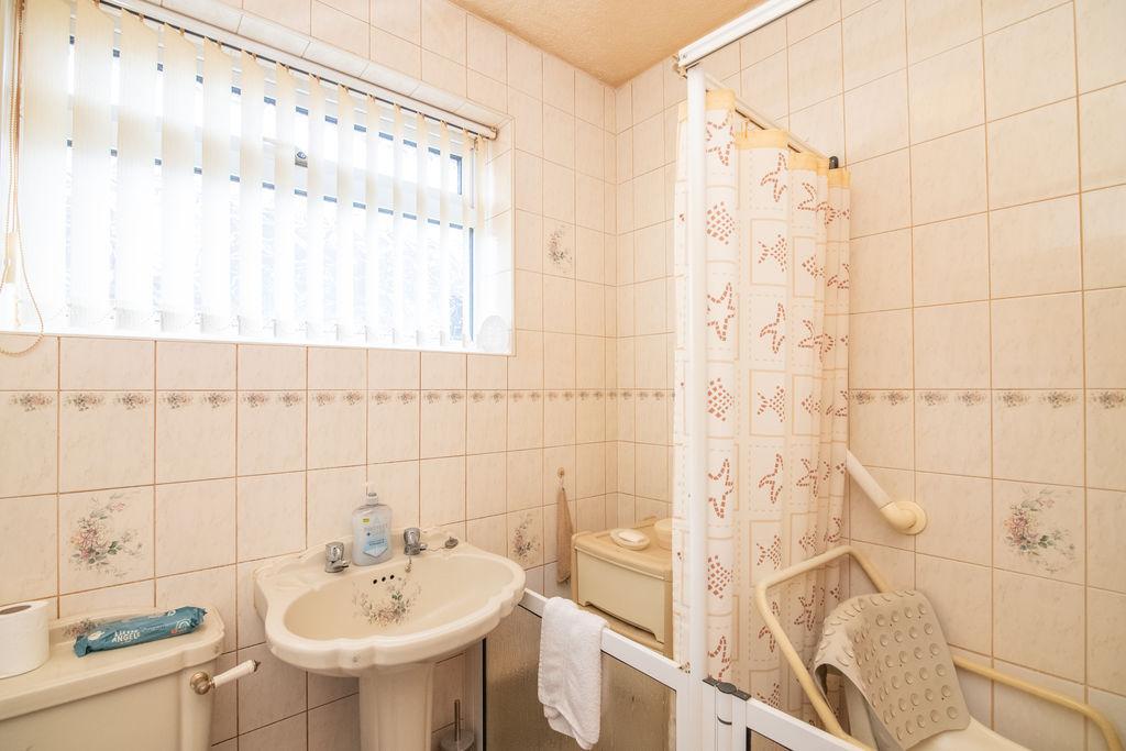 Family shower room