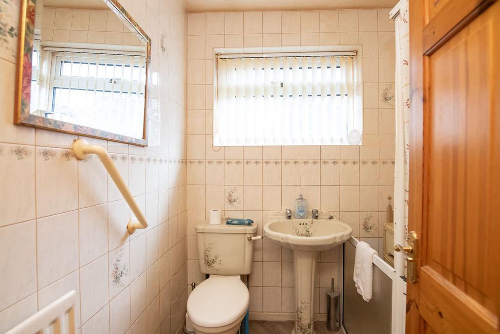 Family shower room