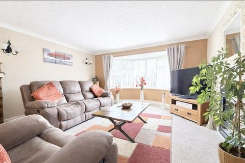 3 bedroom detached bungalow for sale, TOLL BAR AVENUE, NEW WALTHAM