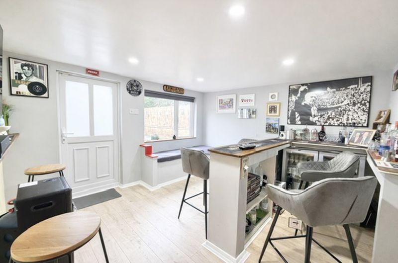 Man cave / Bar