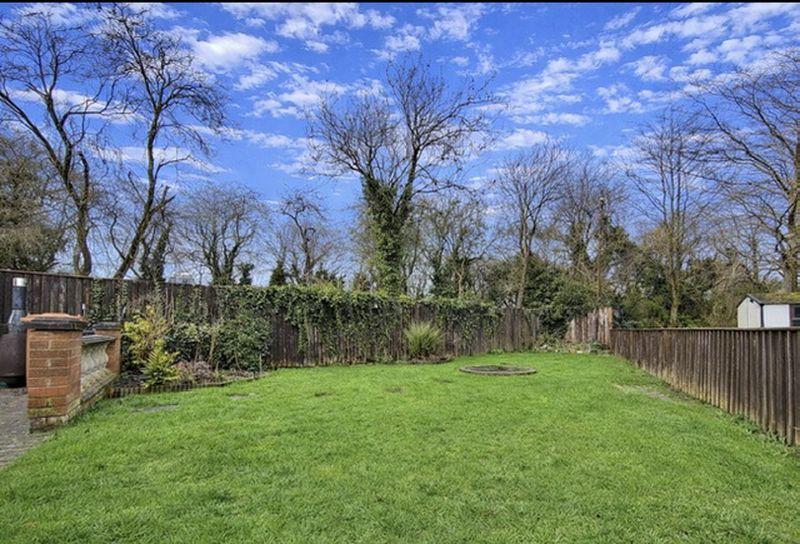 Side garden view 2