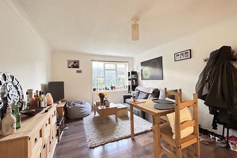 1 bedroom apartment for sale, Elmbridge Road, Cranleigh