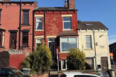 2 bedroom terraced house for sale, Woodside Place, Leeds
