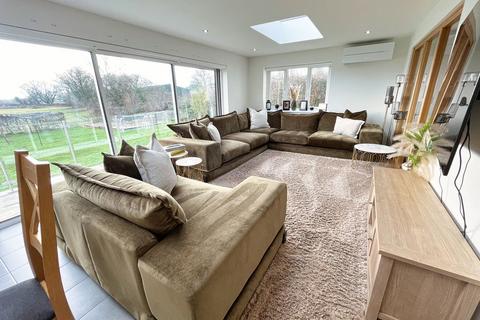 undefined, Tafarn Bach (House), Trerhyngyll, Cowbridge, The Vale of Glamorgan, CF71 7TN