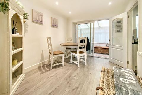 3 bedroom semi-detached house for sale, Allen Road, Hedge End