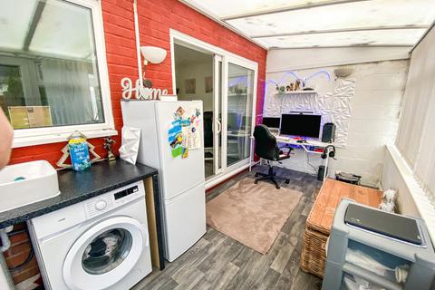 3 bedroom semi-detached house for sale, Allen Road, Hedge End