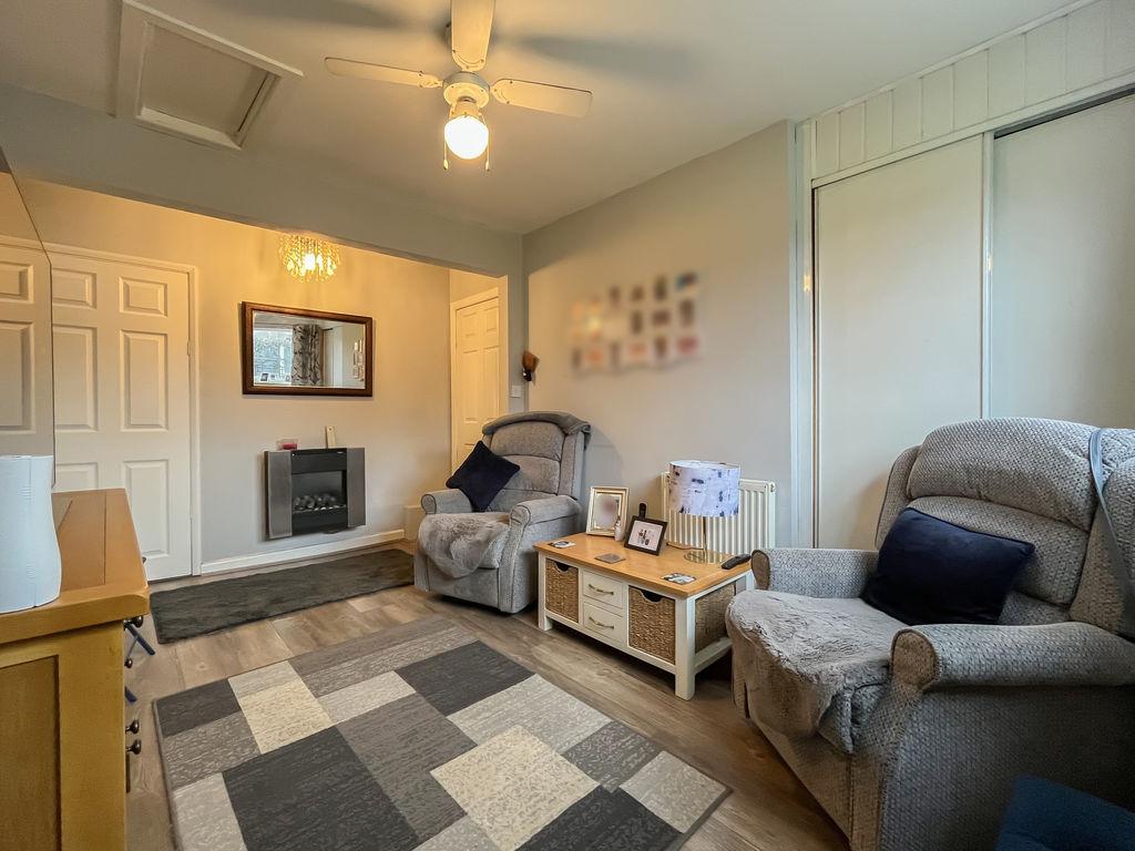 Lounge annex
