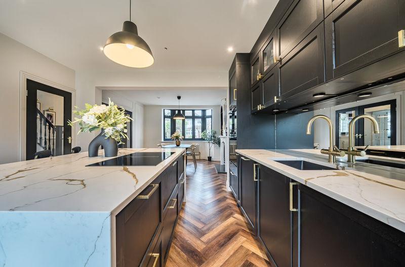 Kitchen angle 3