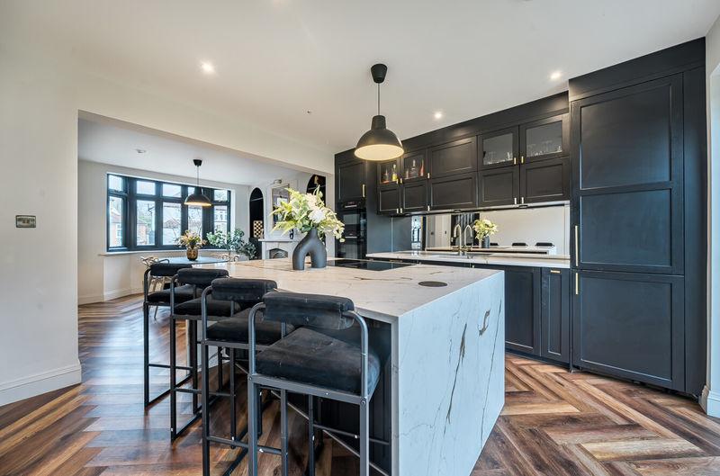 Kitchen angle 2