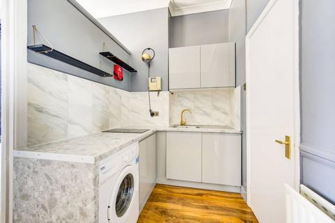 1 bedroom flat to rent, Fulham Road, Fulham Broadway, London, SW6
