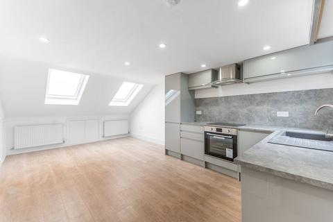 3 bedroom flat to rent, Wells House Road, North Acton, London, NW10