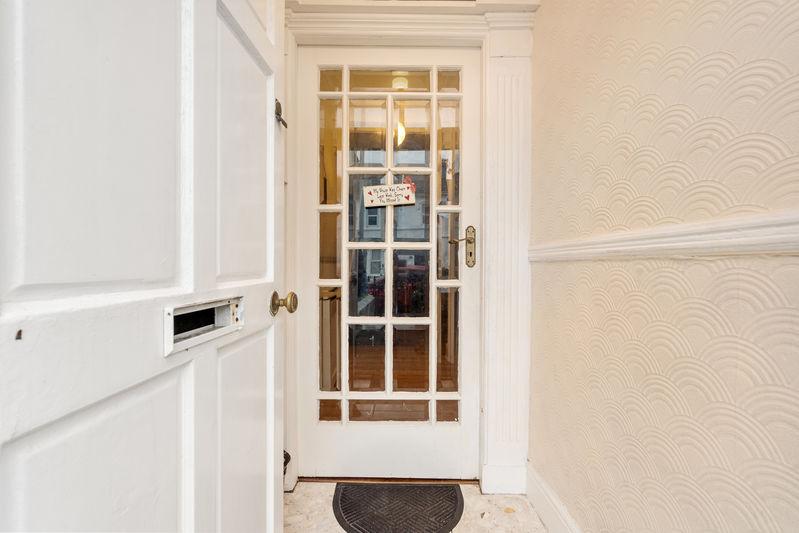 20 Farrant Street