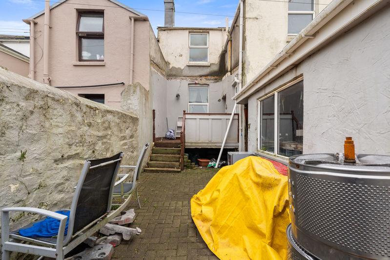 20 Farrant Street