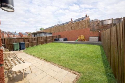 4 bedroom detached house for sale, Clara View, Crawcrook